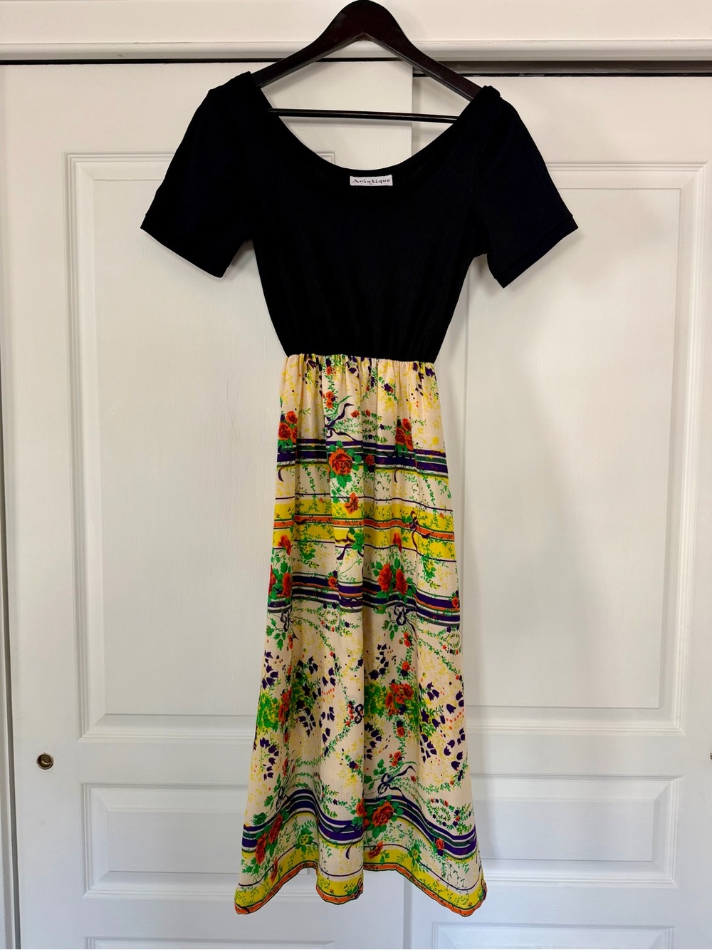 Vintage Short Sleeve Midi Dress